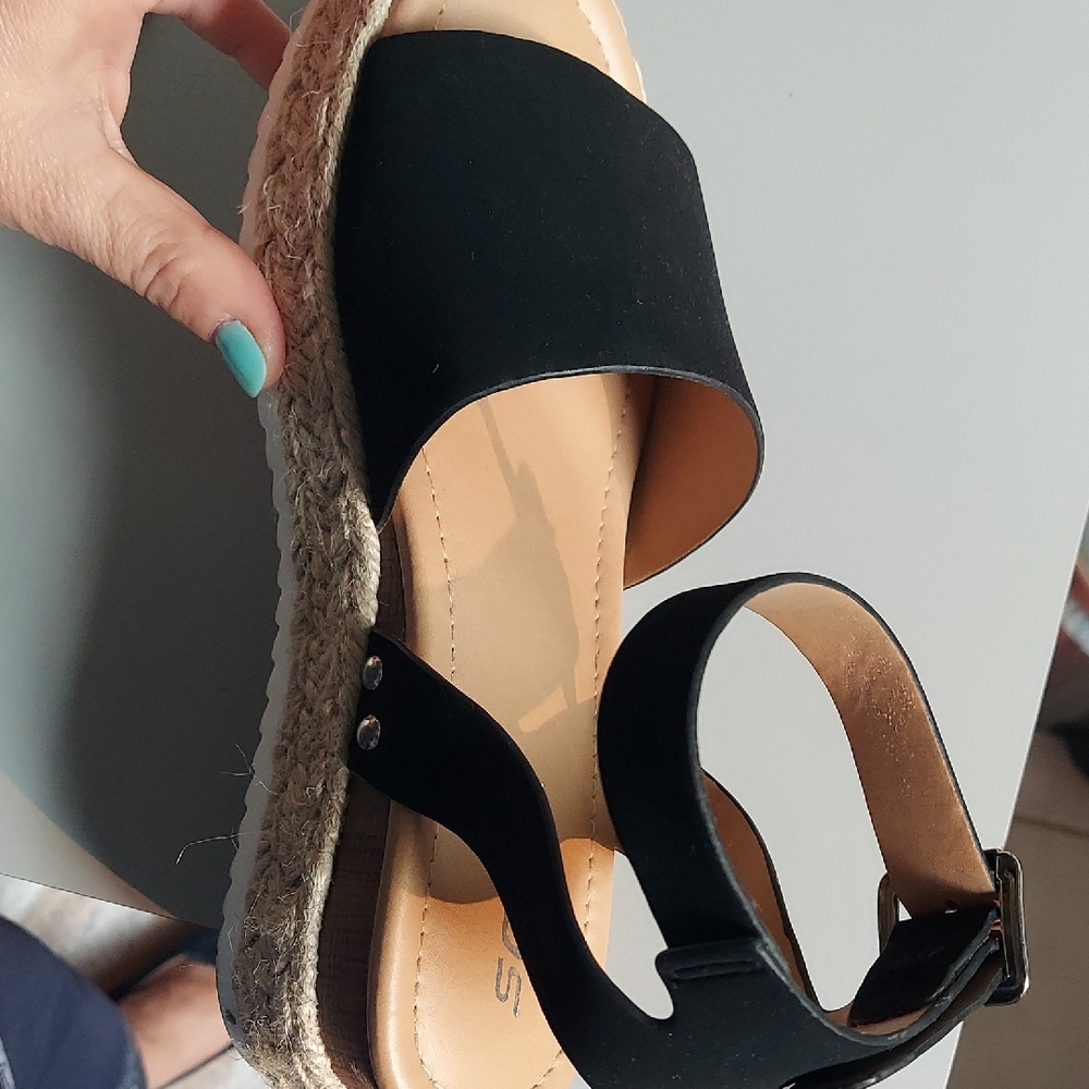 Soda Black Espadrille Platform Sandals - Picture 4 of 6